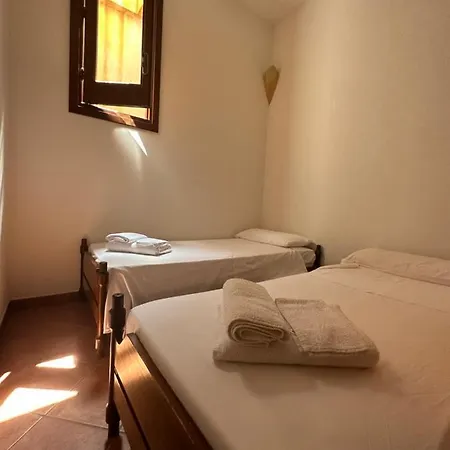 Holiday home Casa A Con Giardino